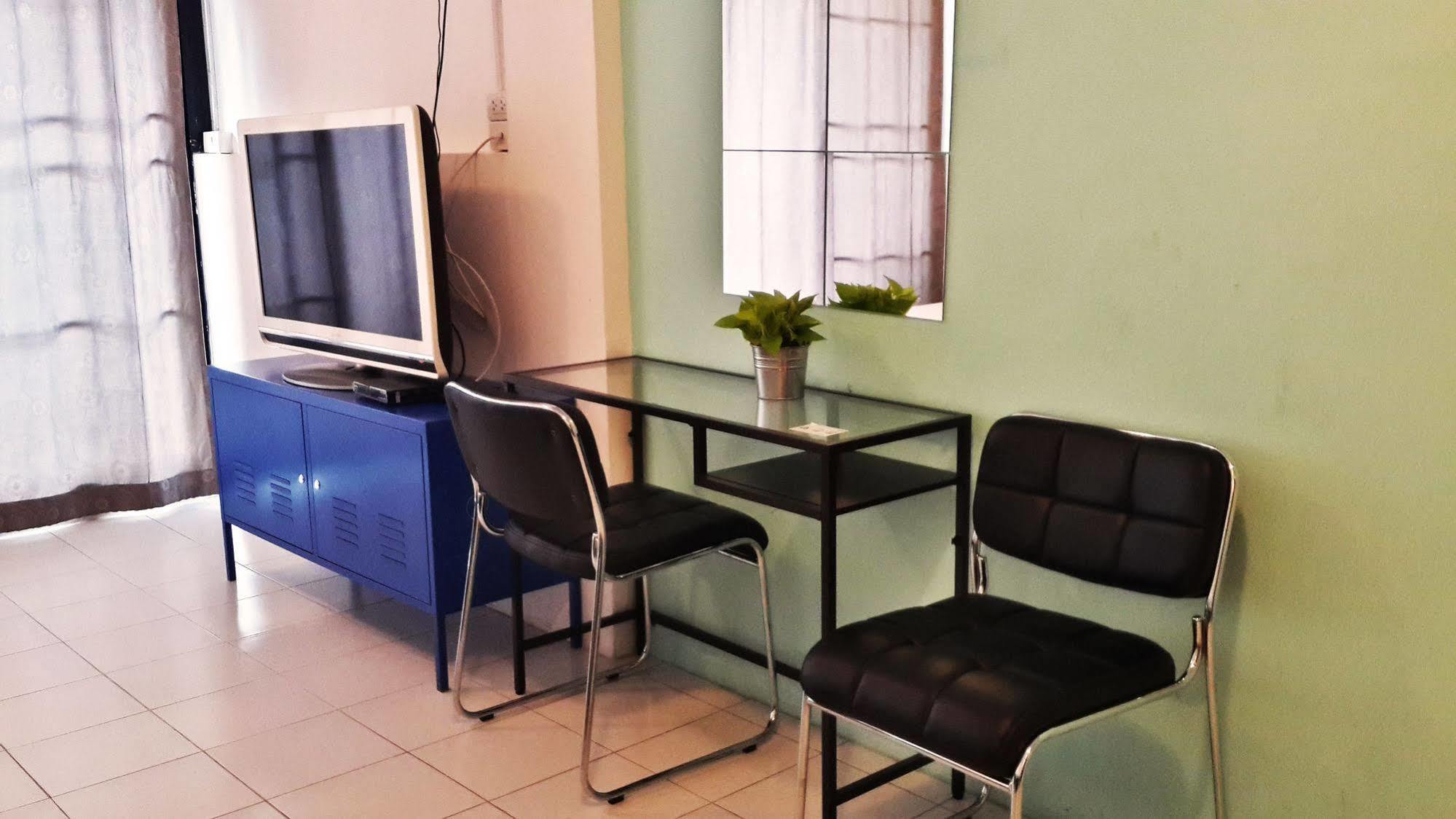 De Talak Hostel Бангкок Экстерьер фото